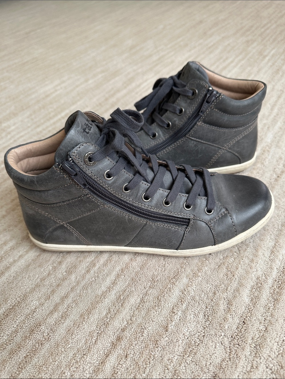 Taos Winner High Top Womens Leather Sneakers WNR-14003 Steel Gray Size 10